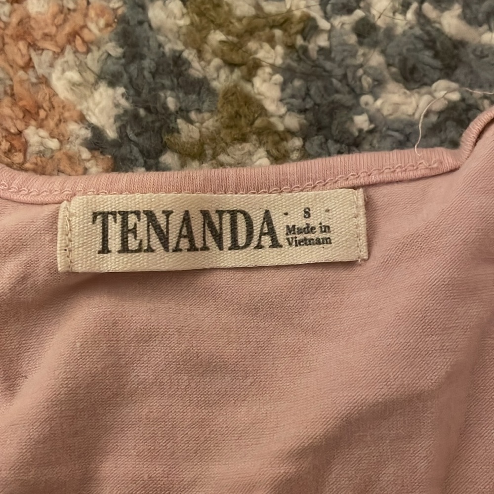 Pink Amazon top - Picture 2 of 2